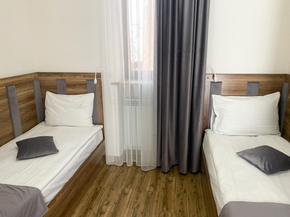 Hotel Alex