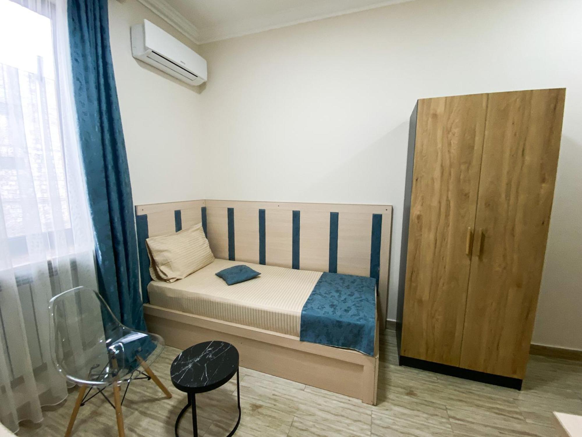 Hotel Alex