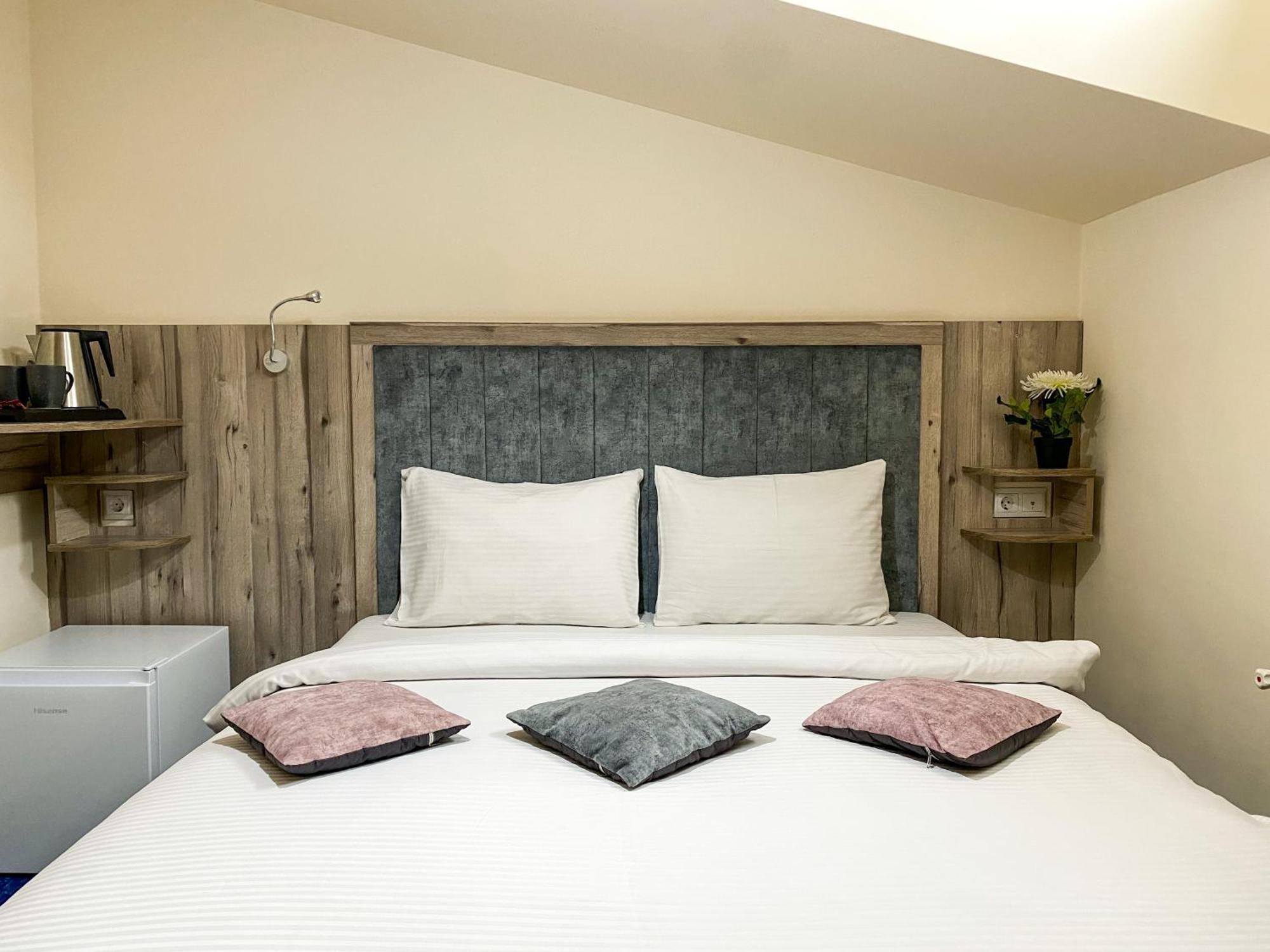 Hotel Alex 4*