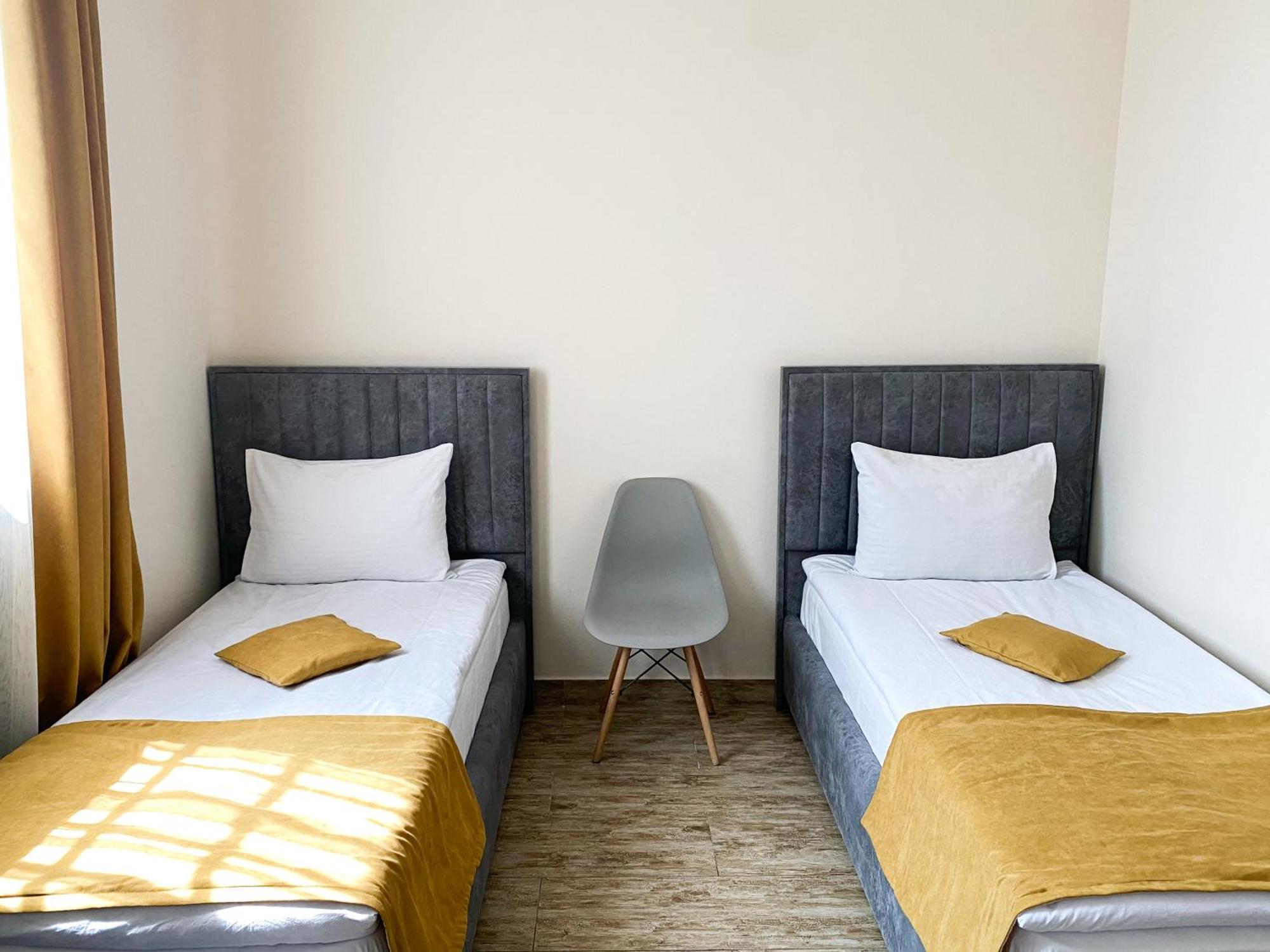Hotel Alex